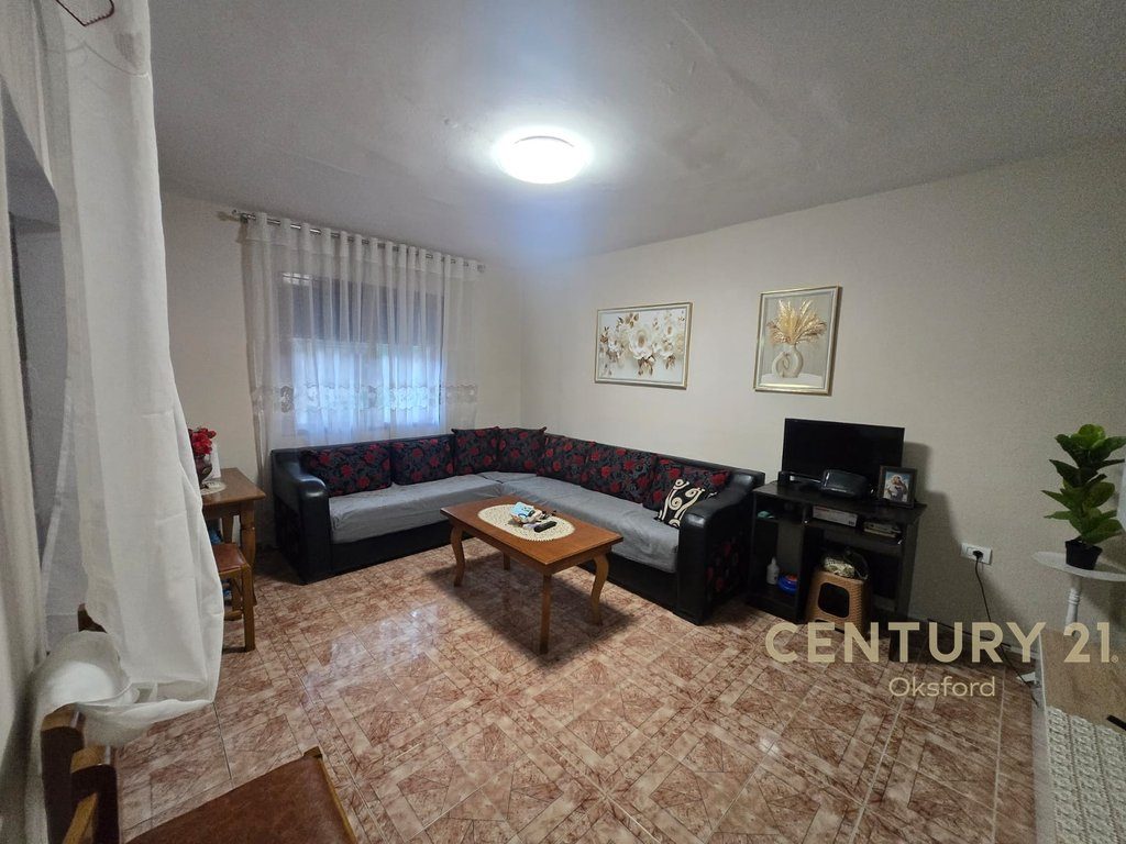 APARTAMENT 1+1 PER QIRA TEK ISH PARKU!