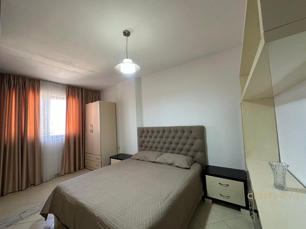 Apartament 1+1 per shitje prane Kompleksit Grand, Tregu Elektrik!