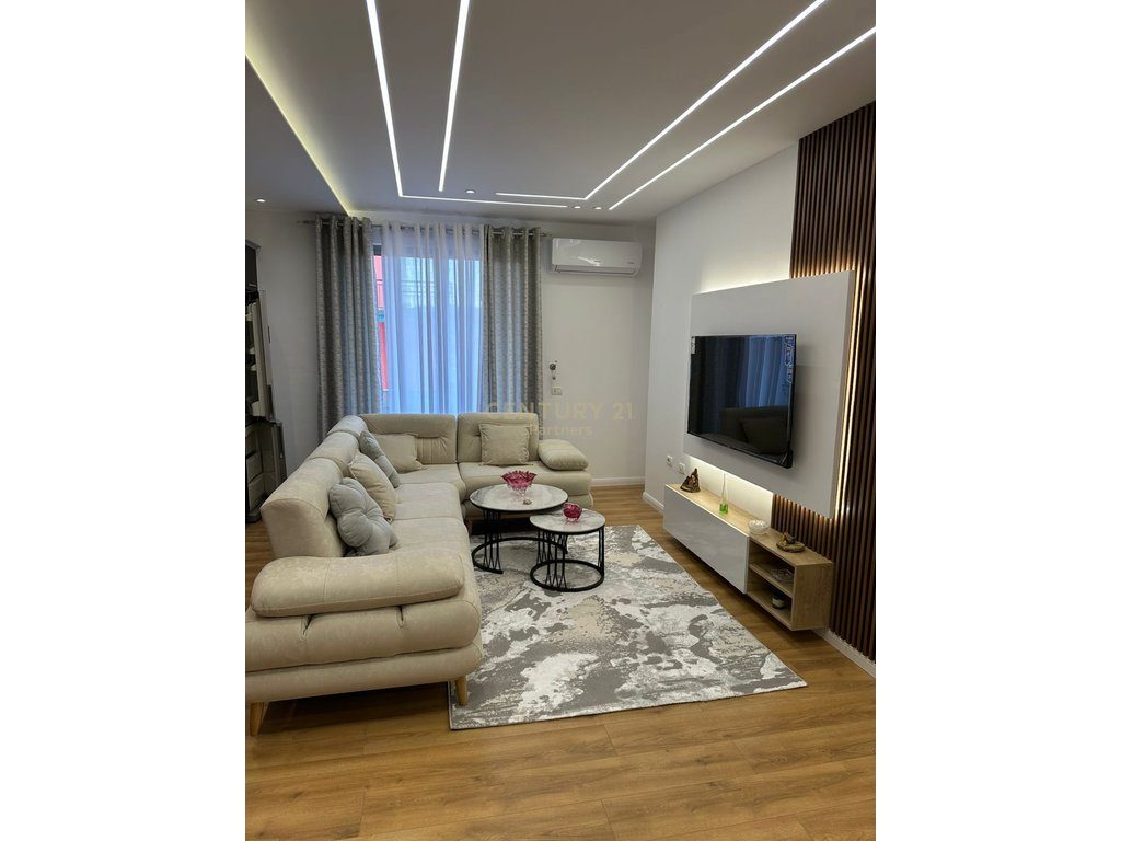 SHESIM APARTAMENT 2+1 NE MISTO MAME !