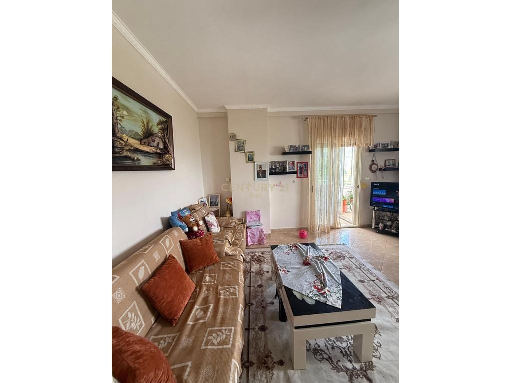 SHITET APARTAMENT 2+1 TE VILA ZOGUT, DURRES !