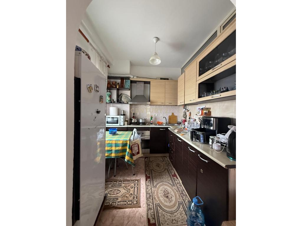 SHITET APARTAMENT 2+1 TE VILA ZOGUT, DURRES !