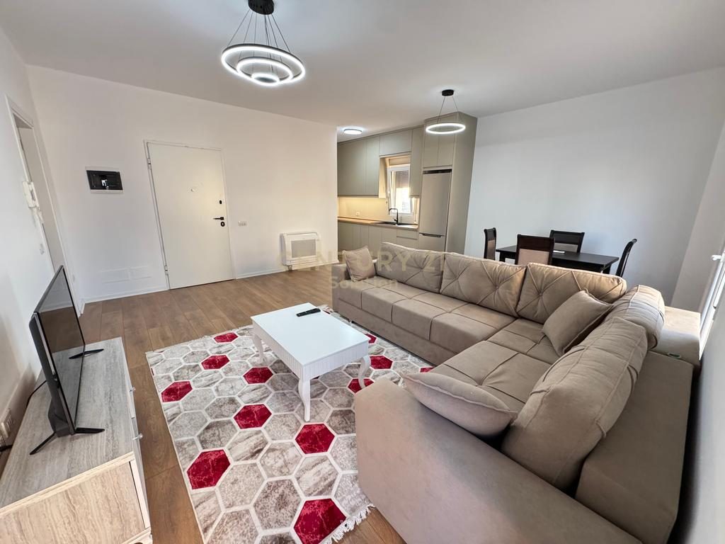 JEPET ME QIRA APARTAMENT 2+1+2+VERANDE NE XHAMLLIK !