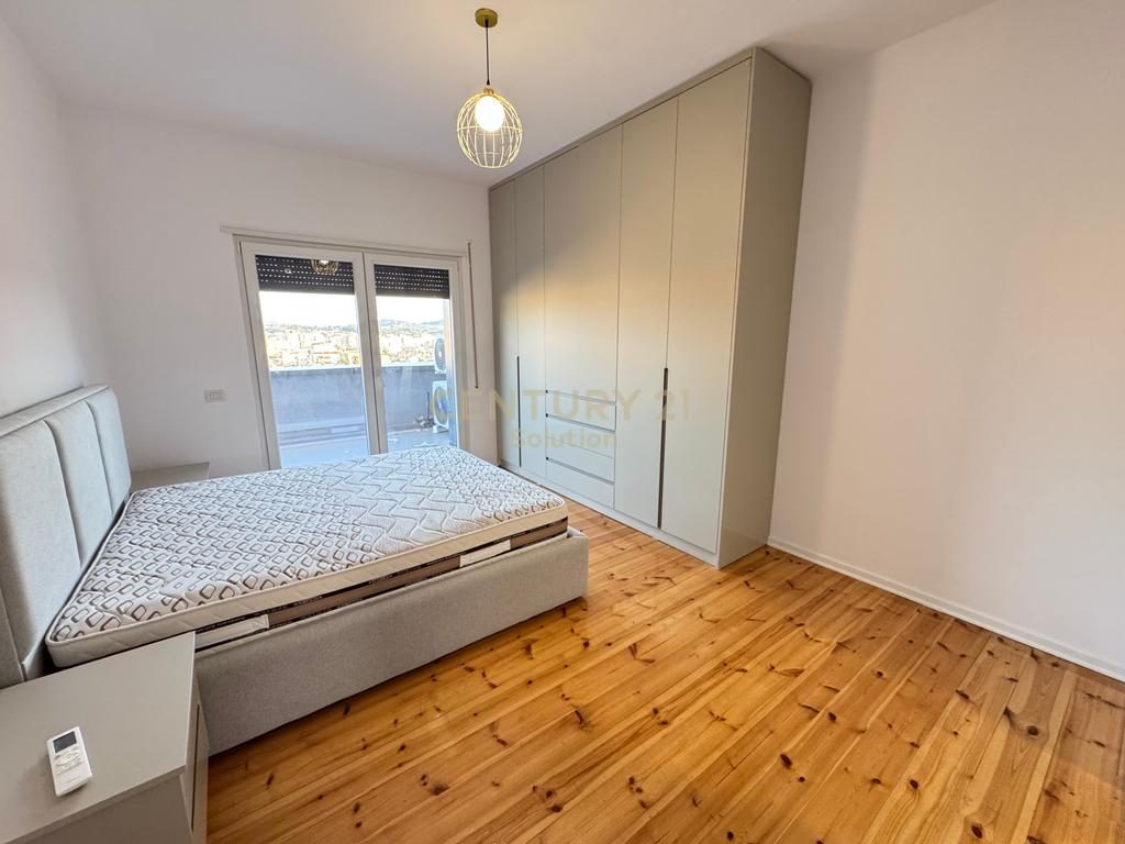 JEPET ME QIRA APARTAMENT 2+1+2+VERANDE NE XHAMLLIK !