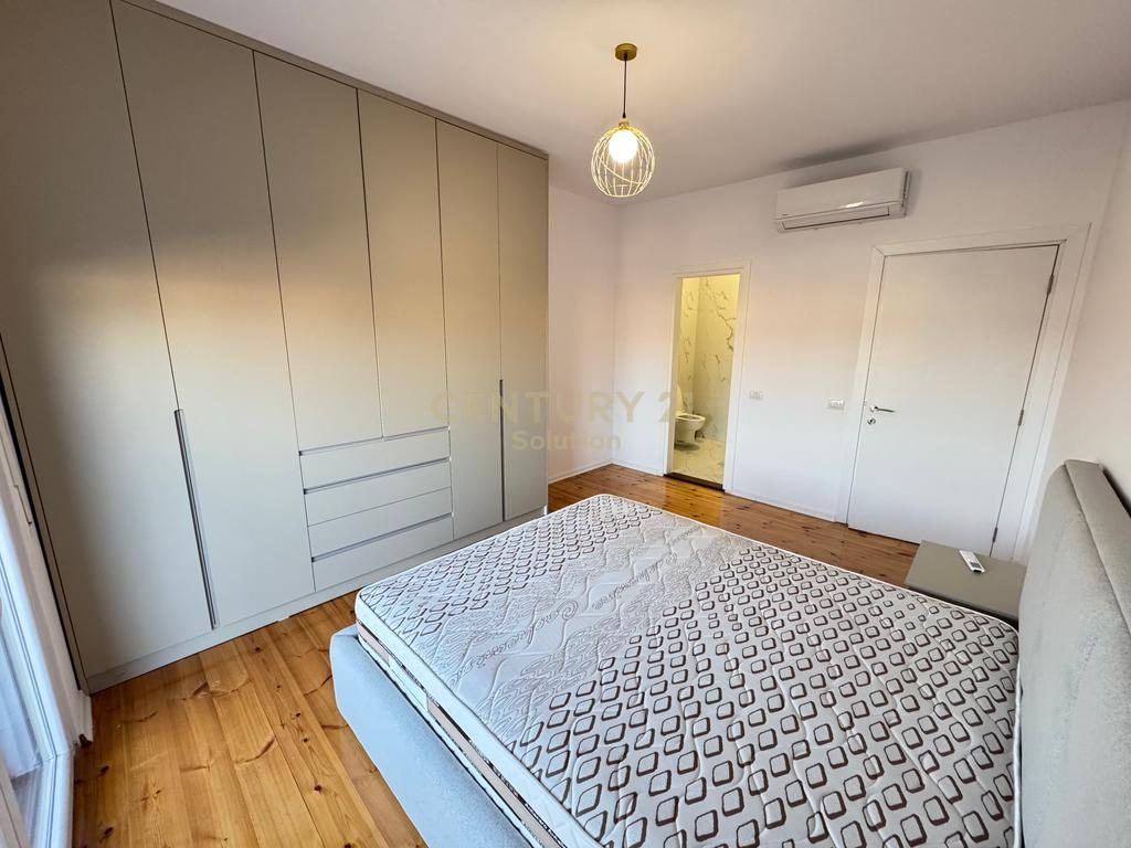 JEPET ME QIRA APARTAMENT 2+1+2+VERANDE NE XHAMLLIK !