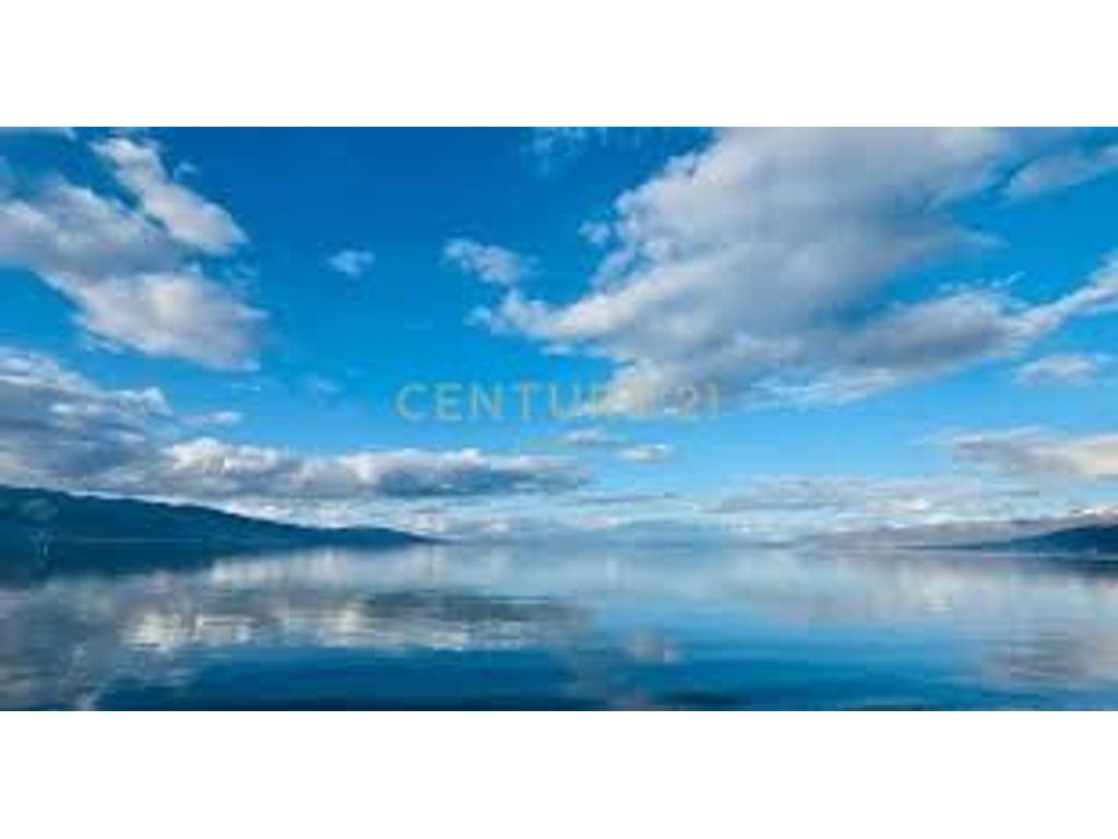 Vilë 4+2 Në Shitje në Pogradec - 190.000€!