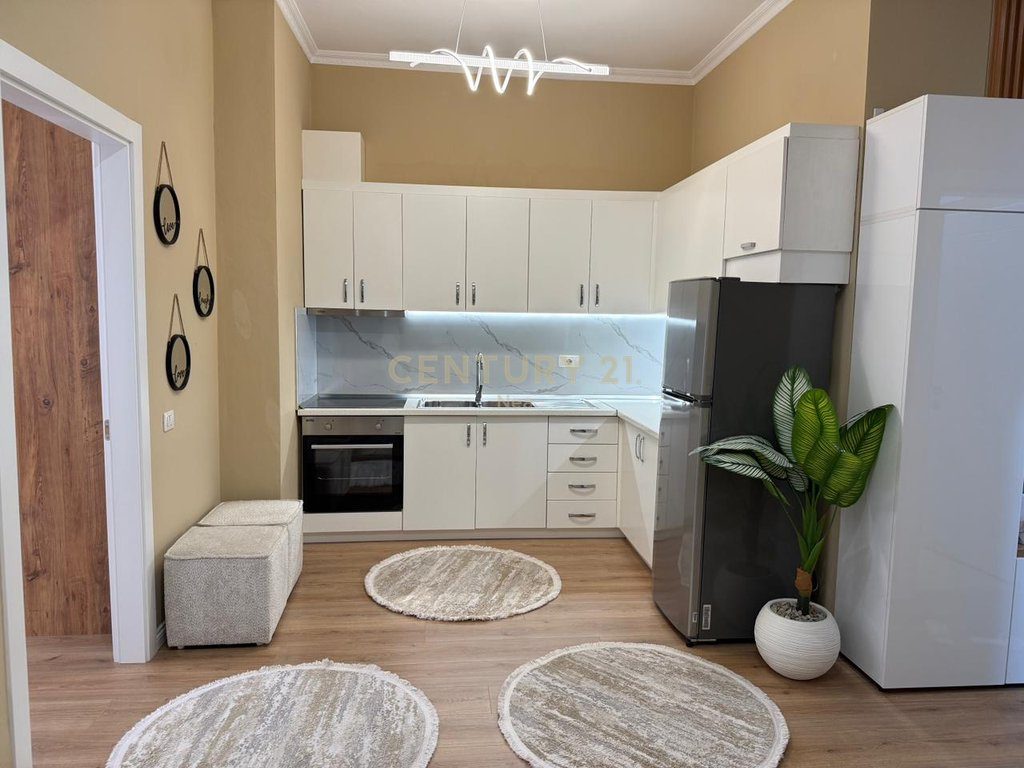 Apartament 1+1+ post parkimi per qira