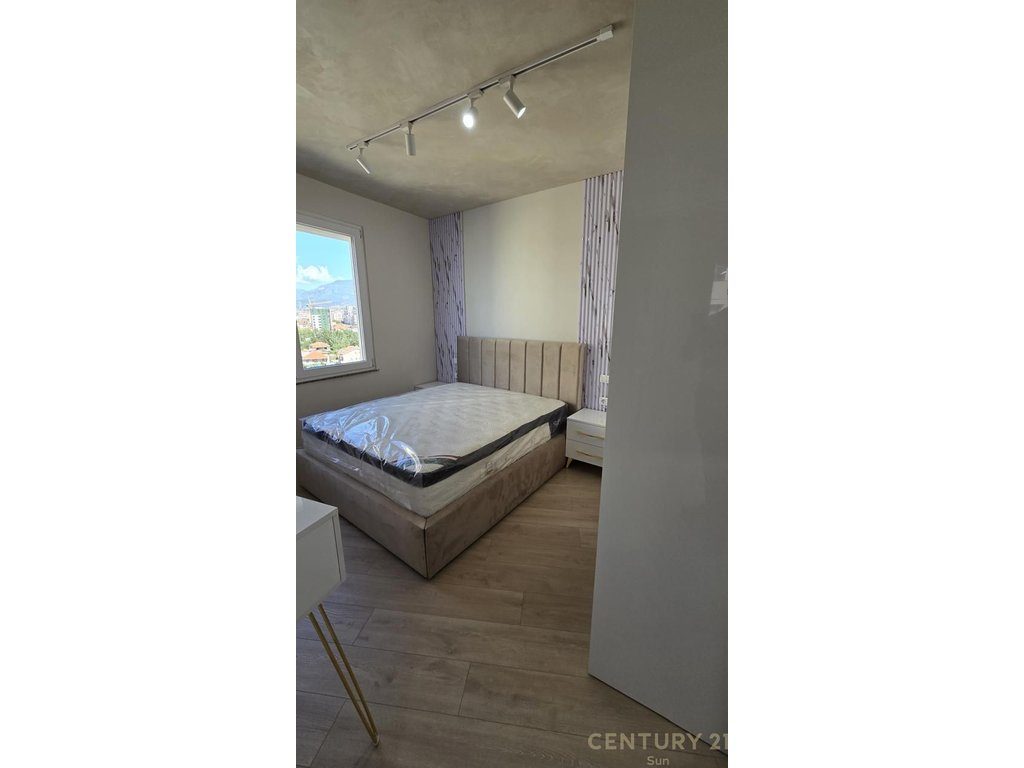 JAPIM ME QIRA APARTAMENT LUKSOZ 1+1 NE ASTIR.