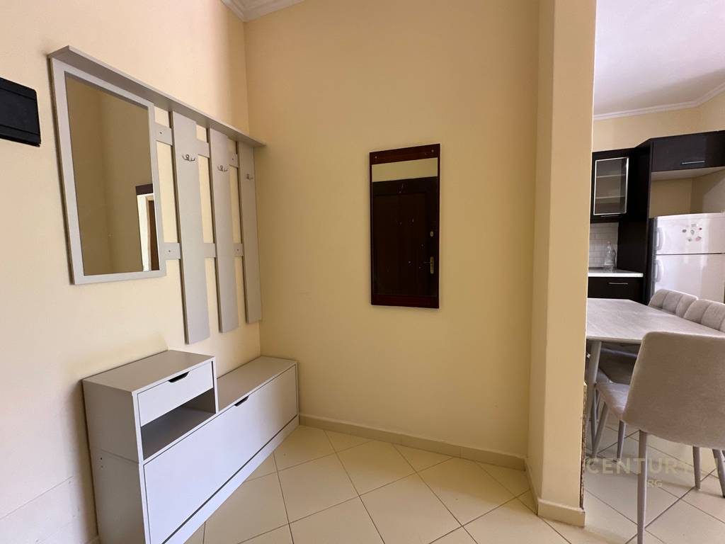 Jepet me Qira Apartament 1+1 ne Fresk!