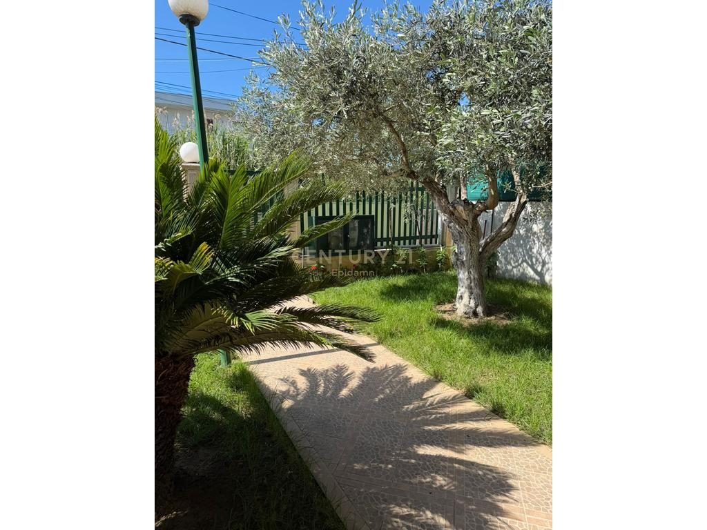 Apartament 2+1 me Qera në Lagjen 17, Durrës