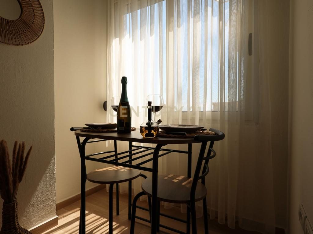 SHITET APARTAMENT 3+1+3 IDEAL PER INVESTIM  PLAZH ,DURRES !!!