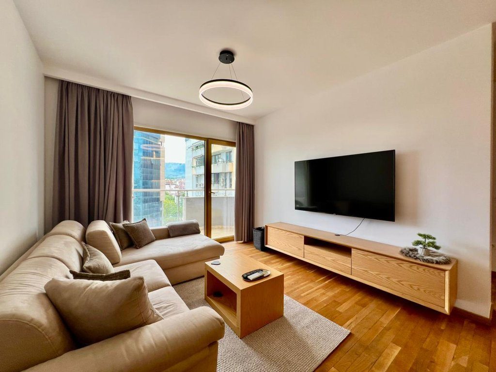 QIRA, APARTAMENT PREMIUM 1️⃣➕1️⃣ me PAMJE FANTASTIKE, KULLAT BINJAKE‼️