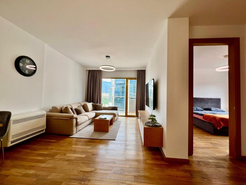 QIRA, APARTAMENT PREMIUM 1️⃣➕1️⃣ me PAMJE FANTASTIKE, KULLAT BINJAKE‼️