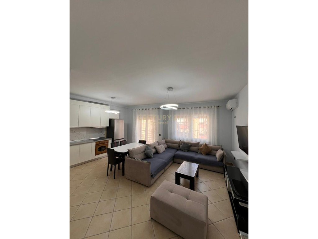Apartament 2+1+2 me Qira te Rruga e Barrikadave, pranë Prokurorisë!