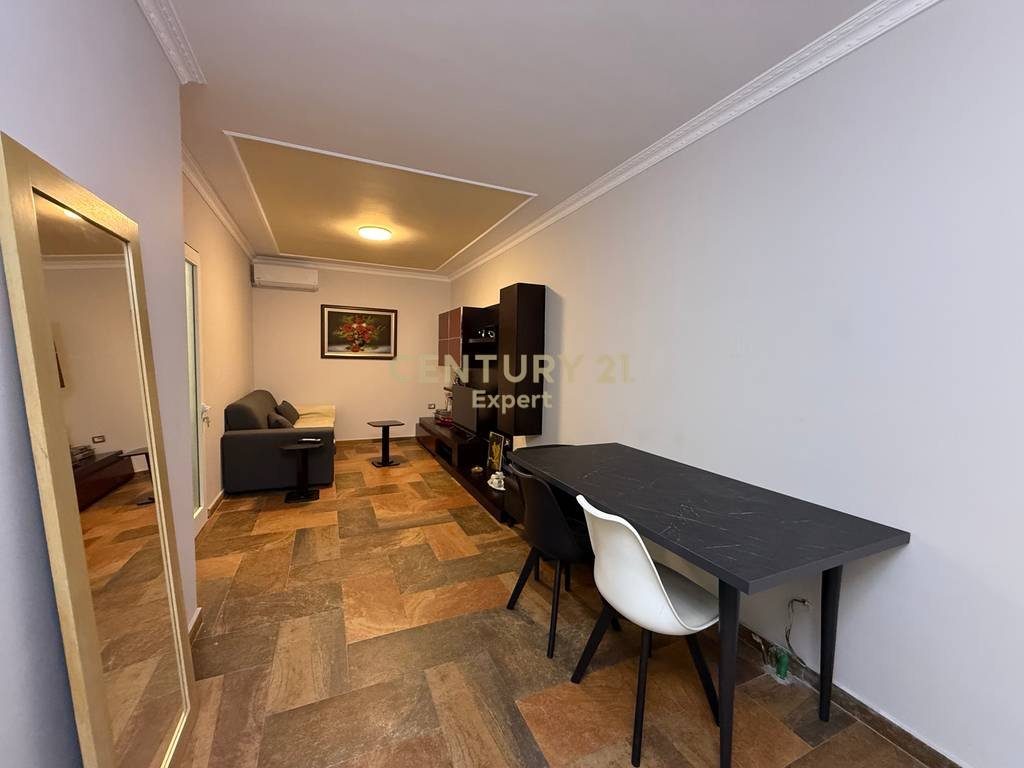 APARTAMENT 1+1 PER QIRA PRANE SELVISE!!