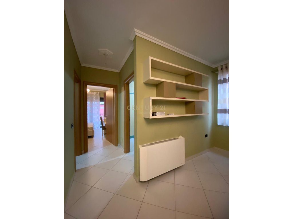 Shitet Apartament 2+1 ne Astir