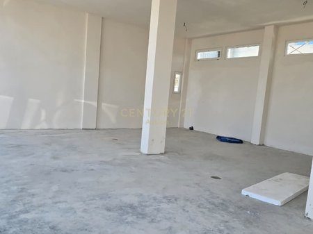 JEPET ME QIRA NJESI BIZNESI BUZE RRUGE,BULEVARDI BLU KAMEZ!