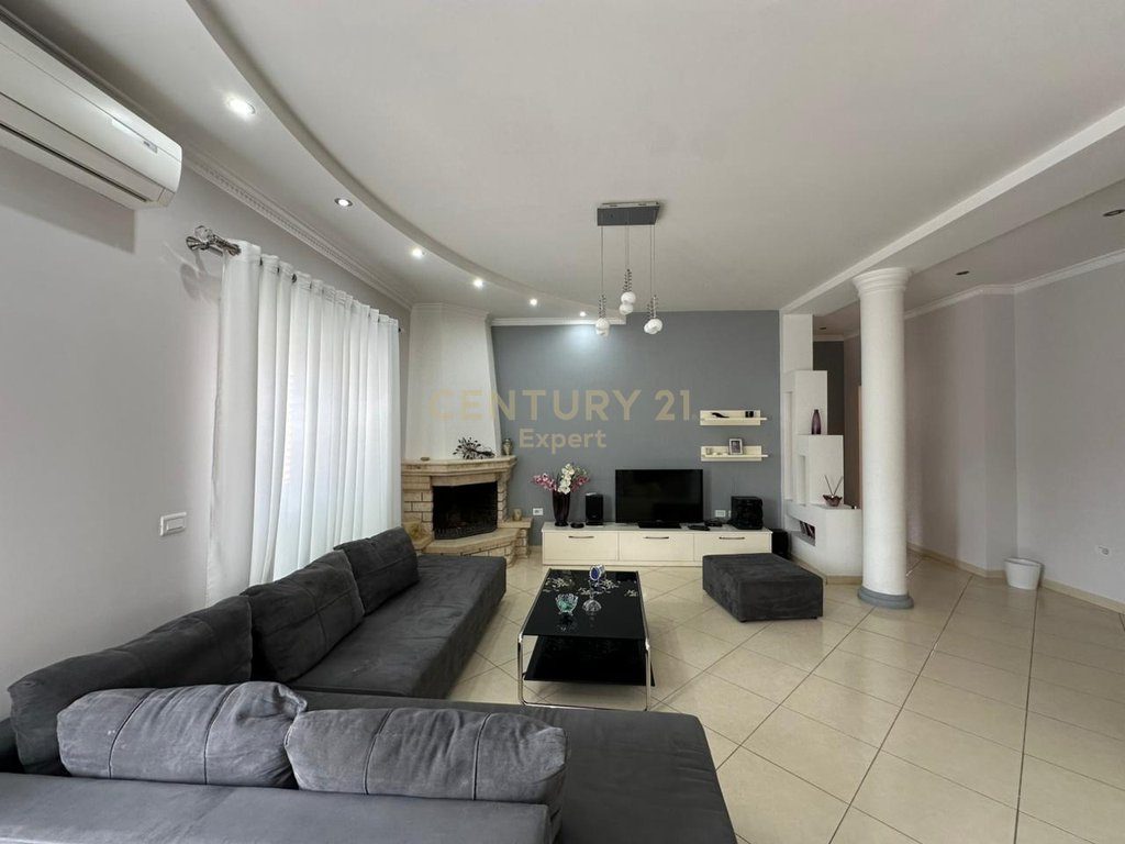 Apartament 3+1+2 Per Qira Tek Vilat Gjermane.