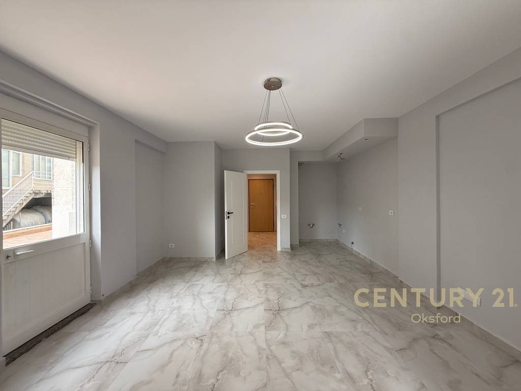 SHESIM APARTAMENT 2+1+VERANDE TEK KODRA E DIELLIT 1!