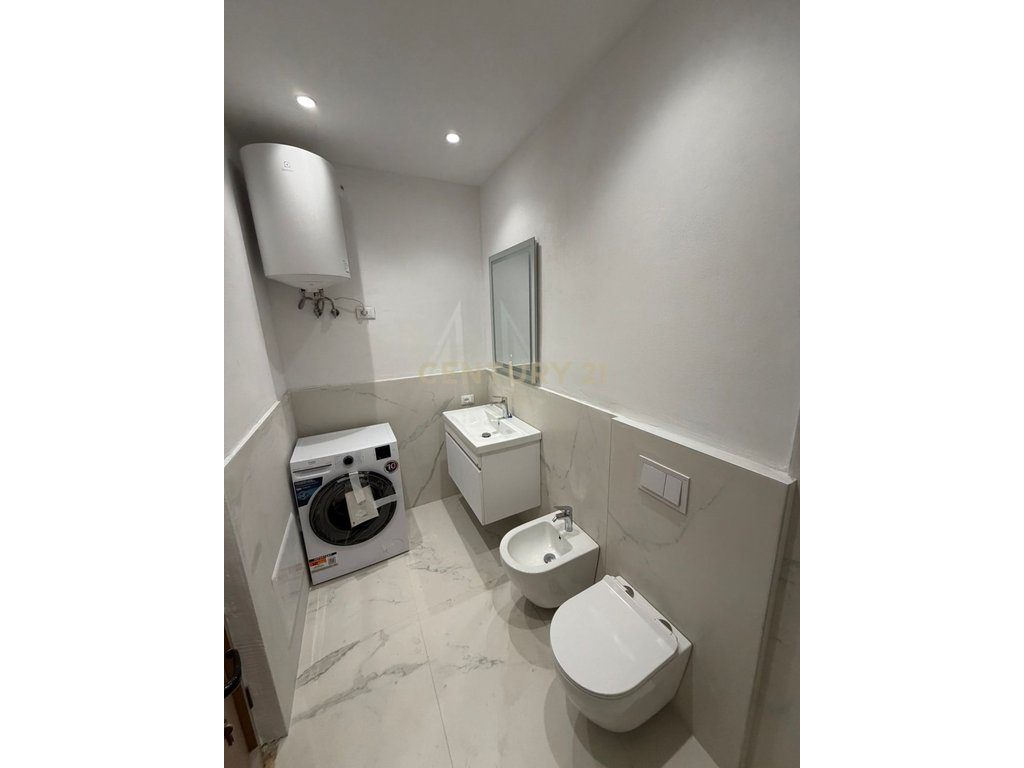 Jepet me qira apartament 2+1 në zonën e Astirit, pranë Vila L!