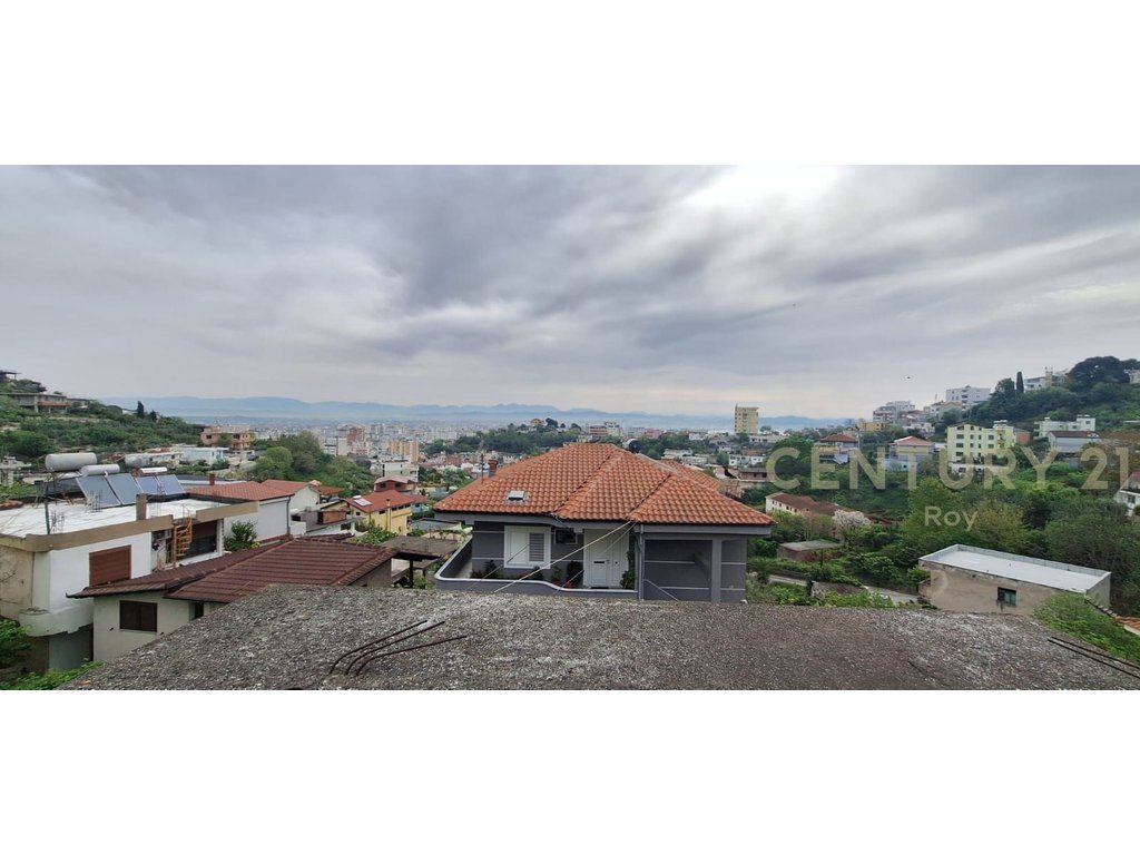 Shitet Godinë 2-Katëshe në Fazë Karabinaje – Durrës (Vila e Zogut)