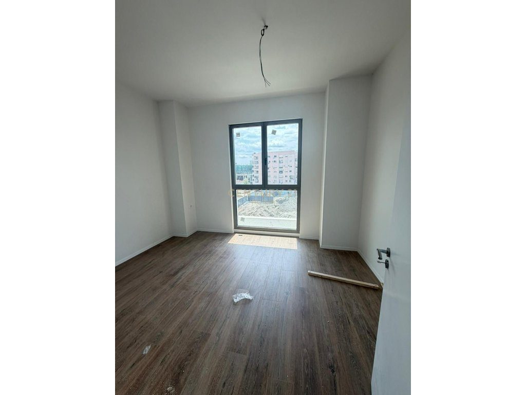 SHESIM APARTAMENT 2+1 TEK TIRANA PARK AVENUE!!!