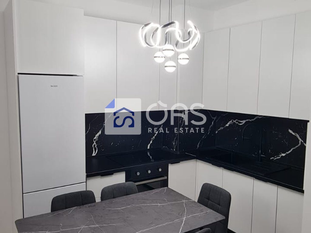 Jepet me qera apartamenti  1+1 Astir (urban gate)