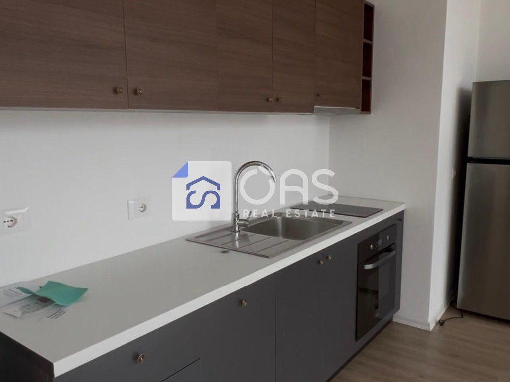 Jepet me qera apartament 1+1 bosh    pazari i ri (emi6)