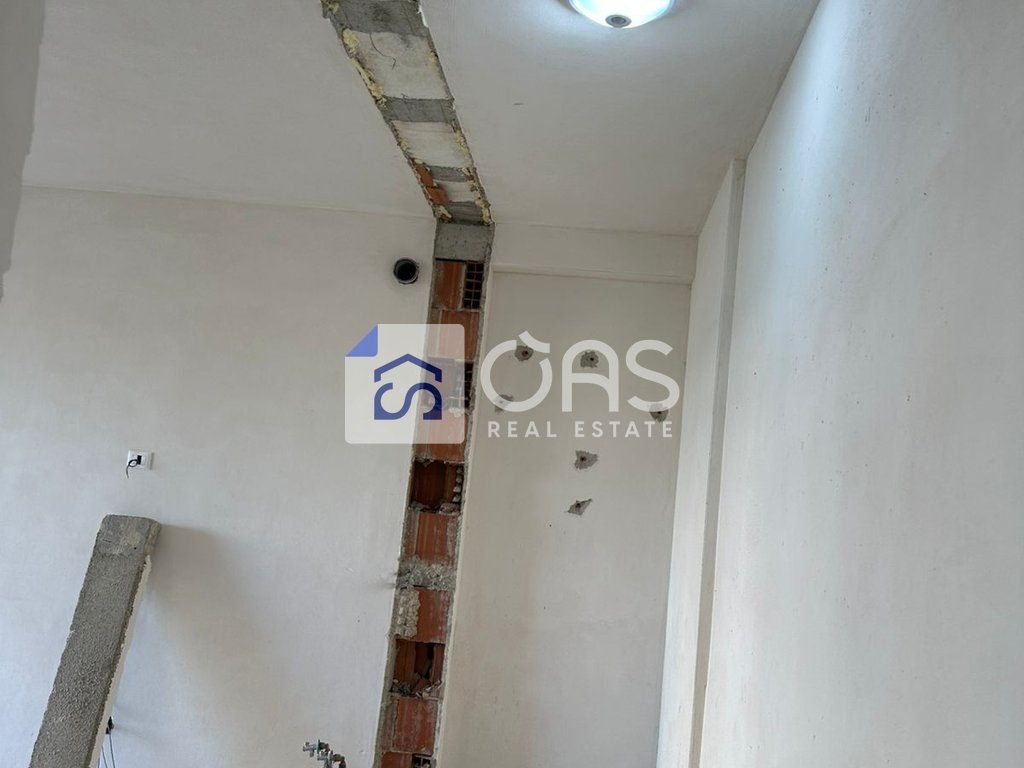 Shitet apartament 1+1 fusha aviacionit