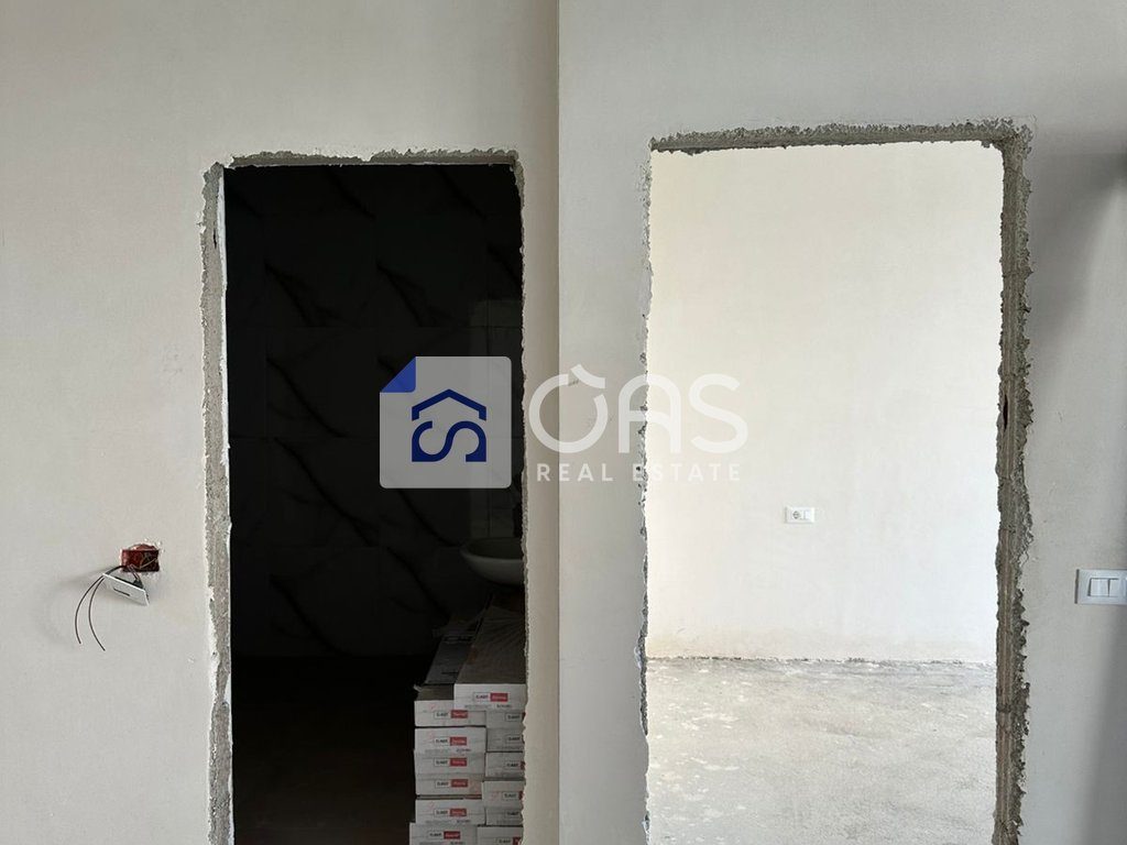 Shitet apartament 1+1 fusha aviacionit