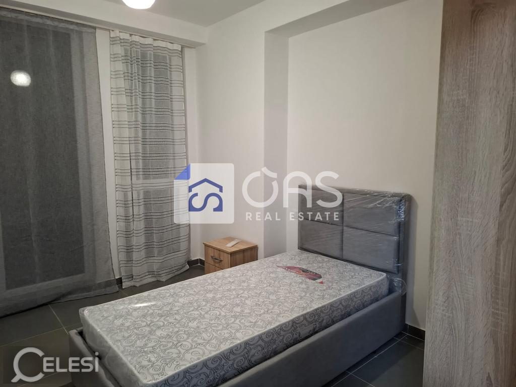 Jepet me qera apartamenti  3+1 5 maj  (pallatet e bashkis)