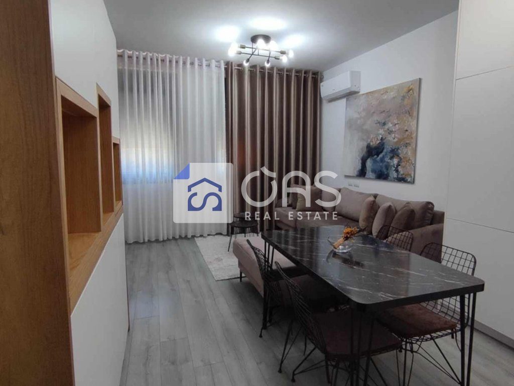 Jepet me qera apartamenti  1+1 yzberisht (amerikan 3)