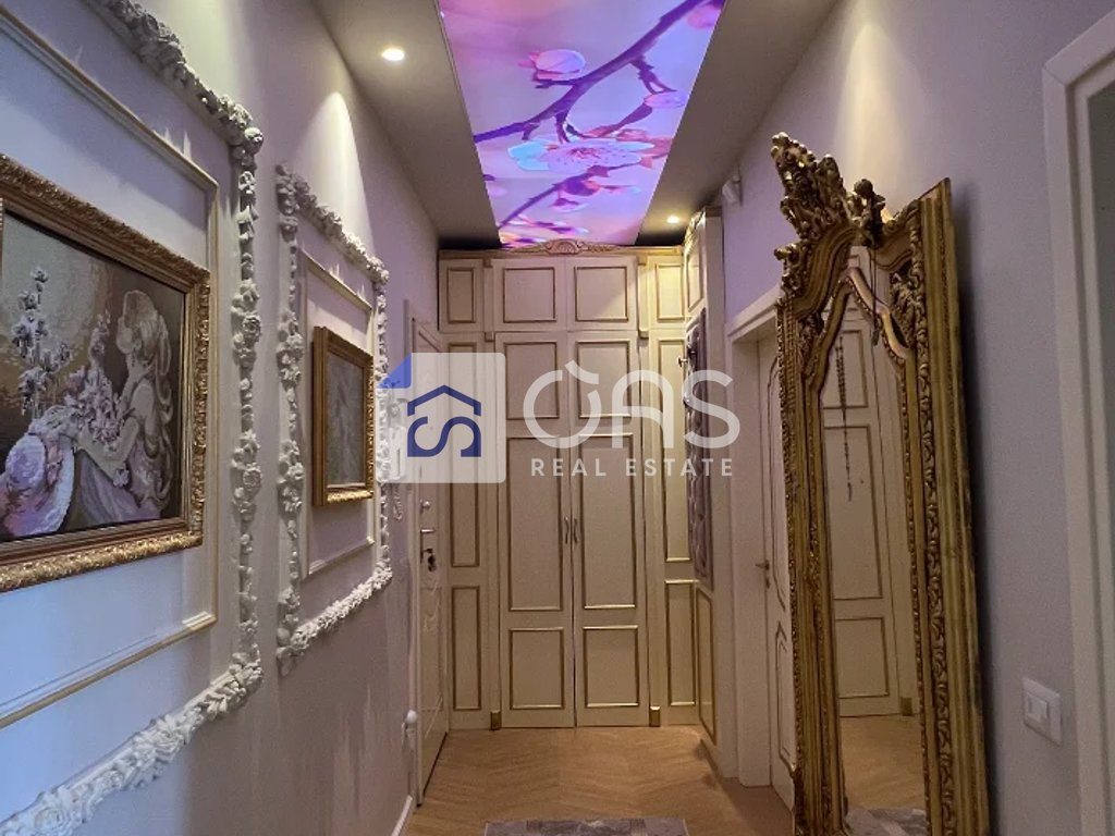 Jepet me qera apartament 1+1 komuna e parisit
