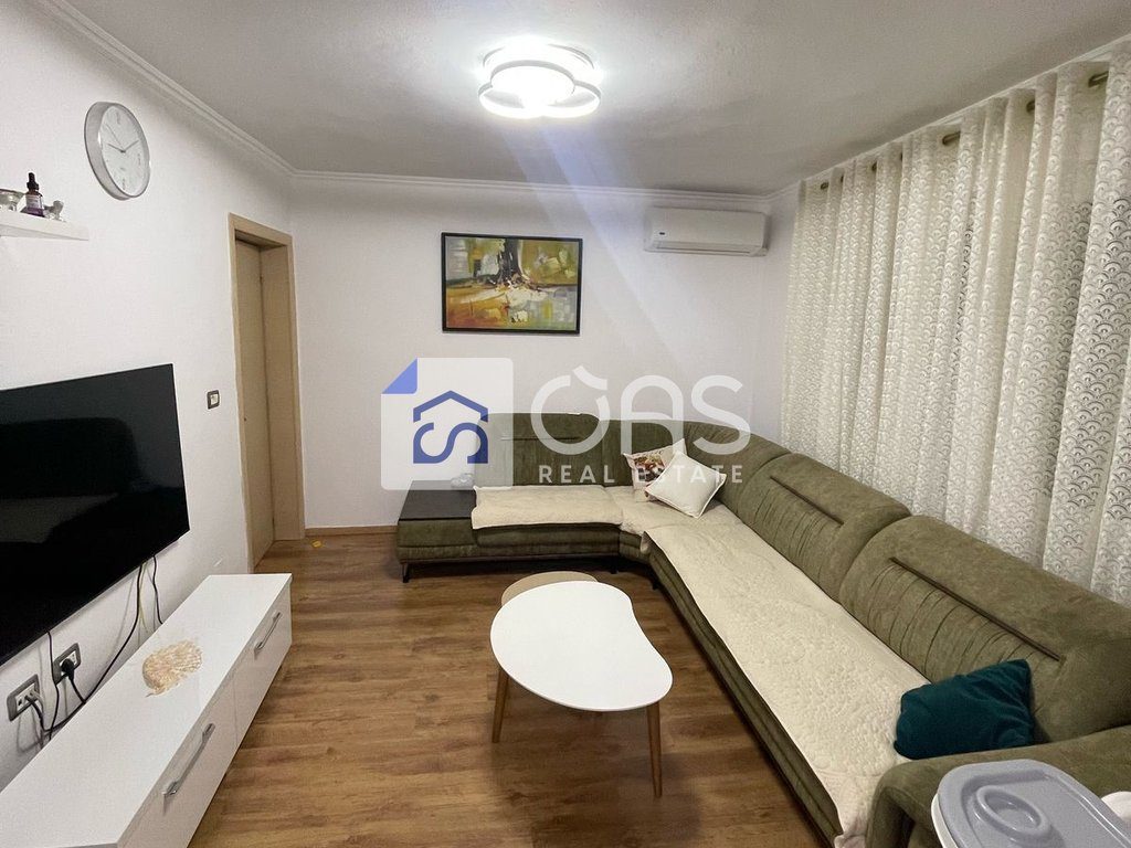 Jepet me qera apartament 2+1+2 Rr.Mine Peza