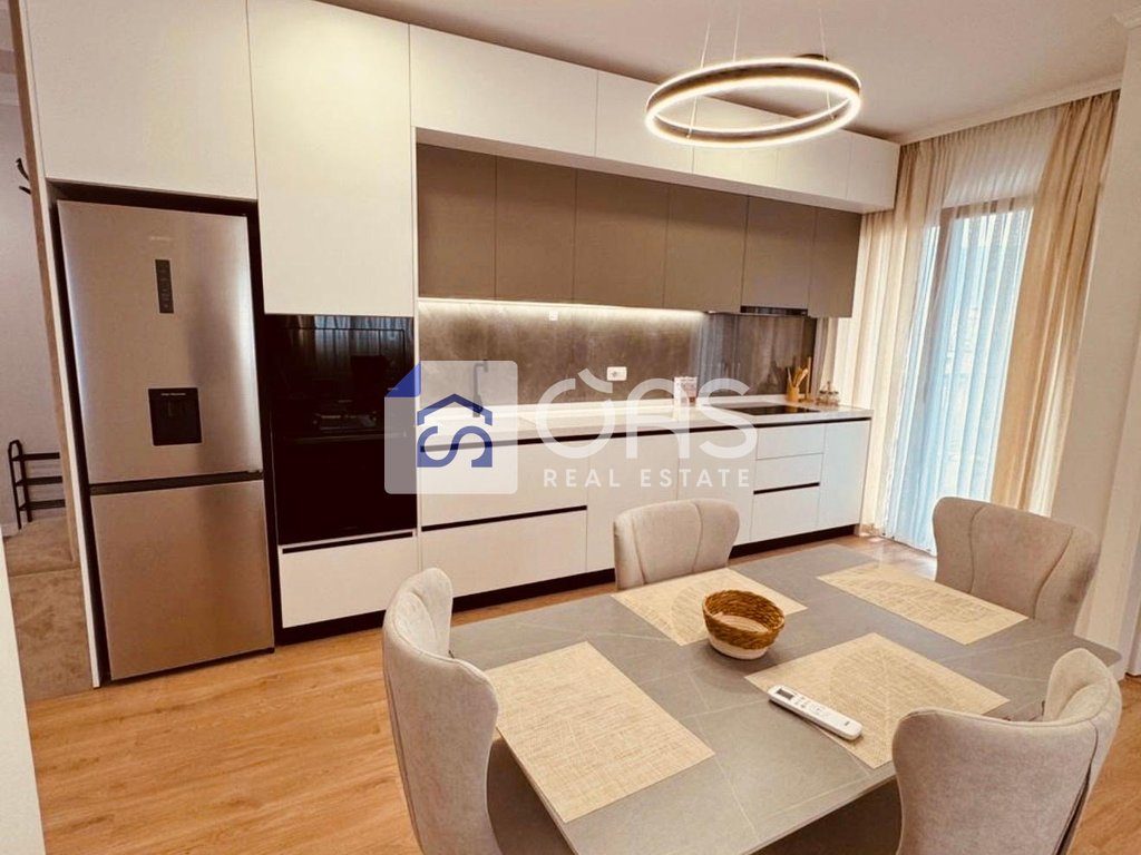 Jepet Apartment me qera 2+1+2  RRUGA E DUURSIT