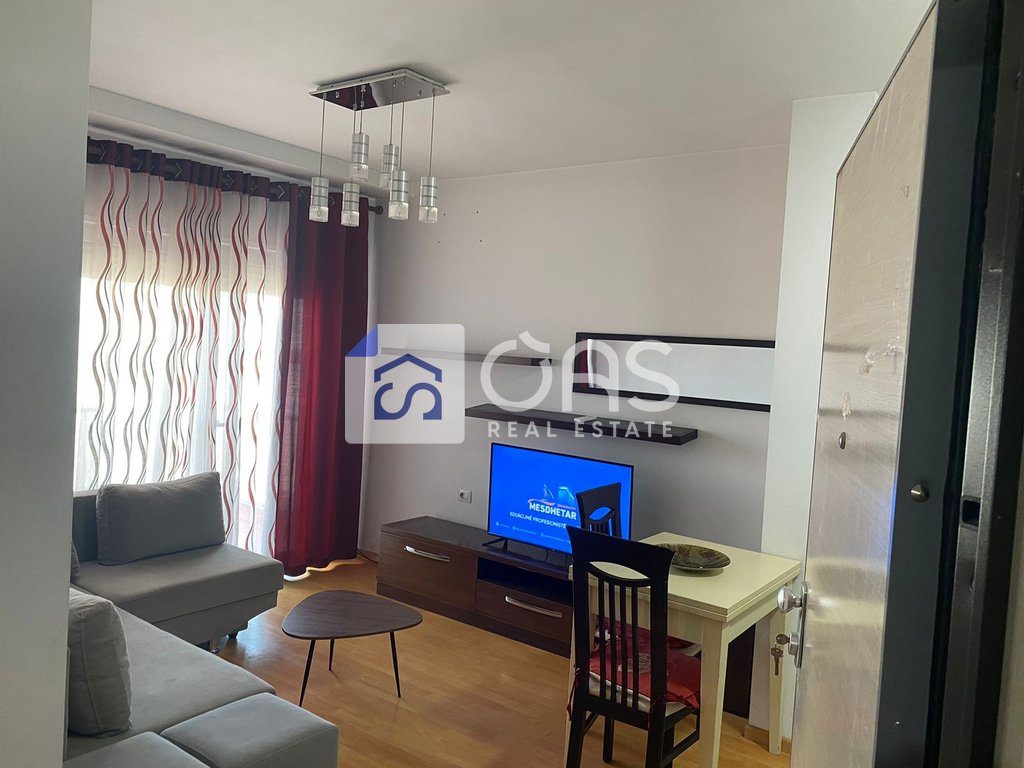 Jepet Apartment me qera 1+1  XHAMLLIK