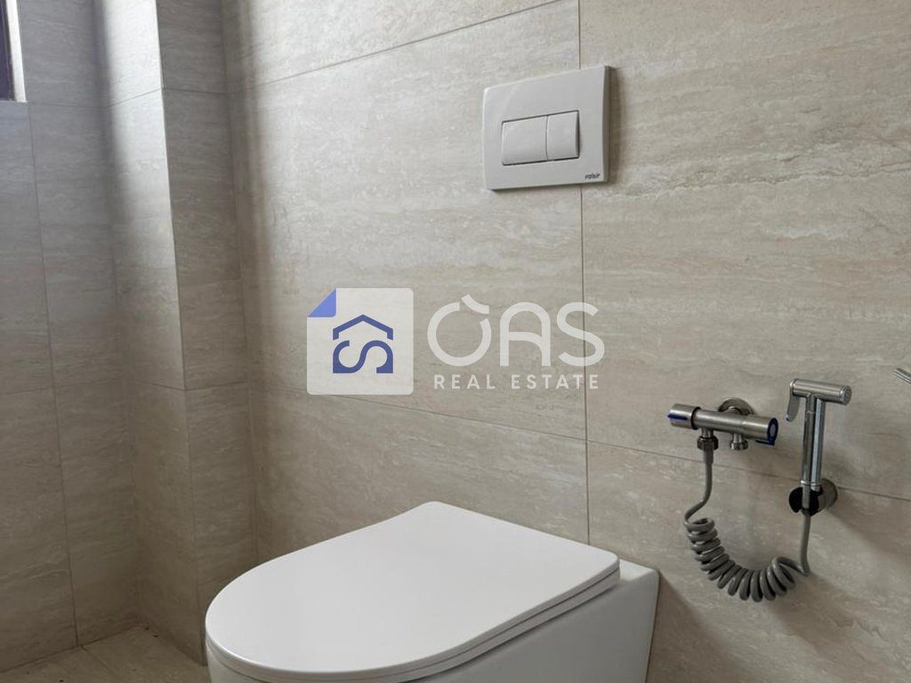 Jepet Apartment me qera 3+1  UNIVERSITETI MARIN BARLETI  (+PARKIM)