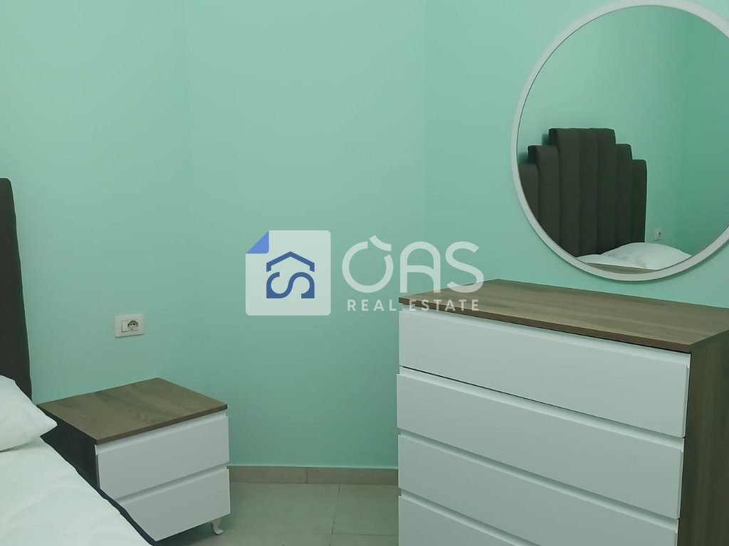 Jepet apartament me qera 1+1 selvia