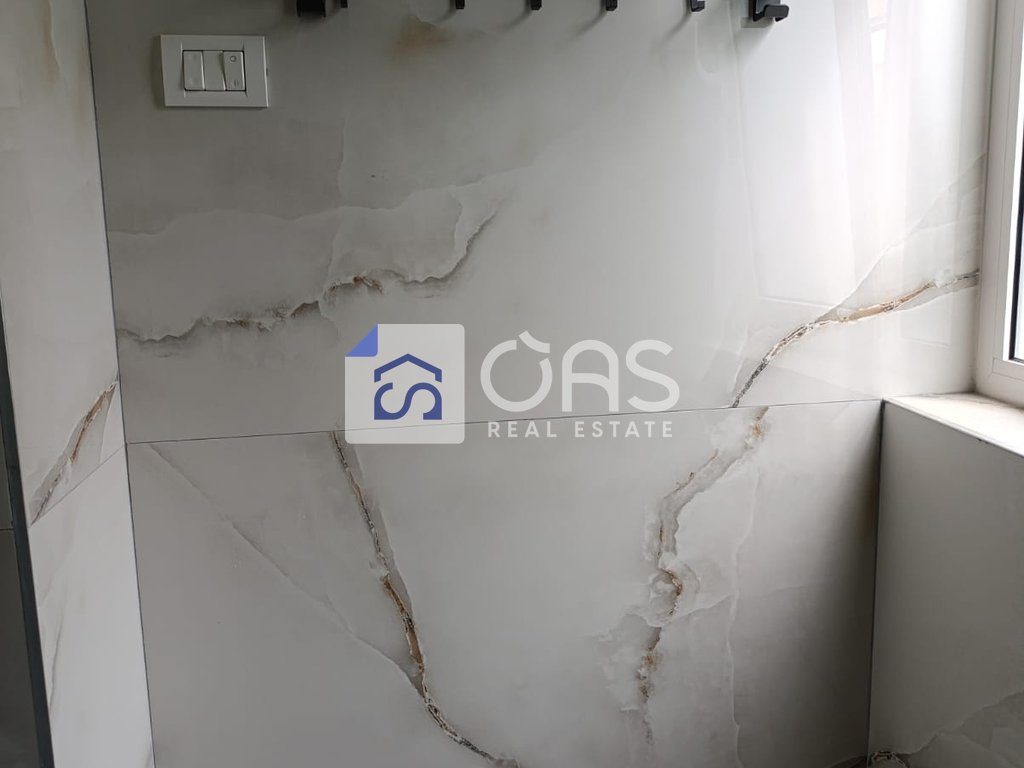 Jepet apartament me qera 2+1 kombinat