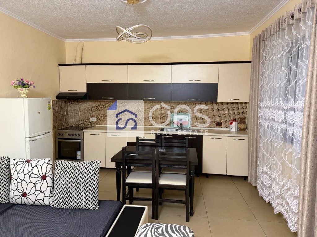 Jepet me qera apartament 2+1 rruga Jordan misja
