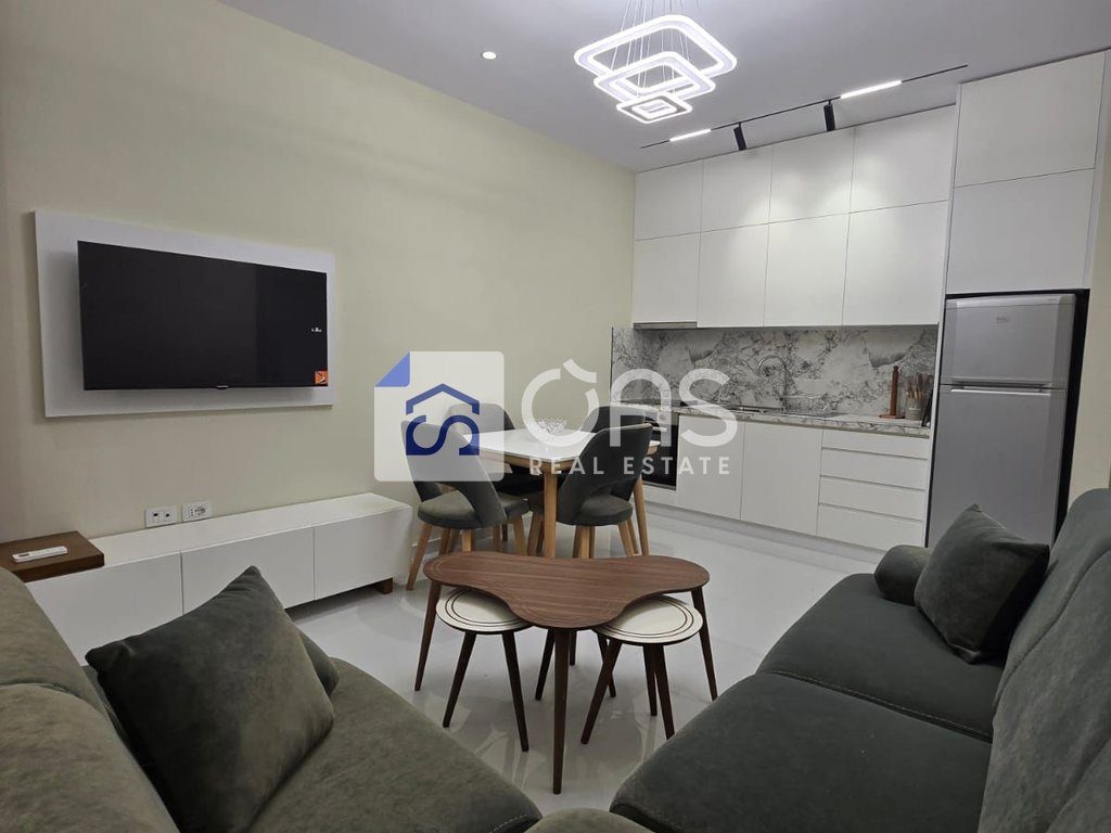 Jepet me qera apartament 1+1  univers city