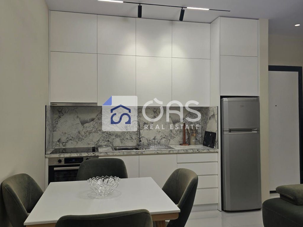 Jepet me qera apartament 1+1  univers city