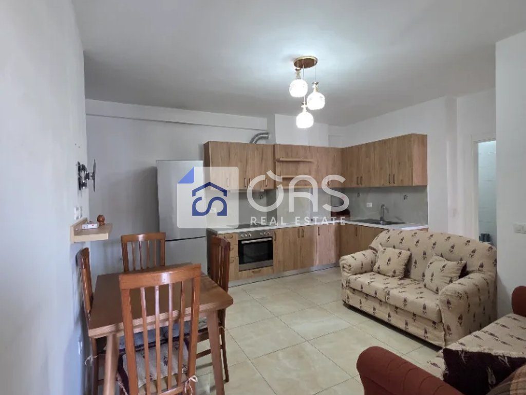 Jepet Apartament me qera 2+1 Astir (rr,studenti)