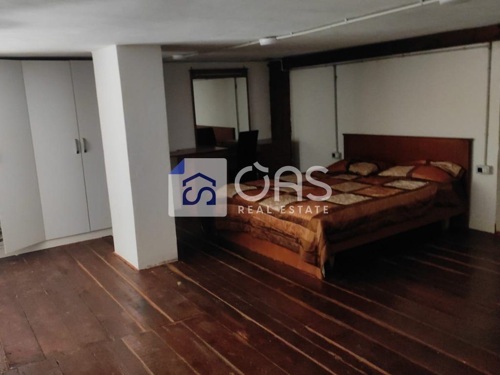 Jepet apartament me qera 1+1 Kodra e Diellit