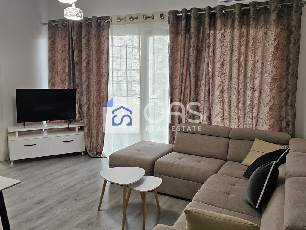 Jepet apartament me qera 2+1 5 maj
