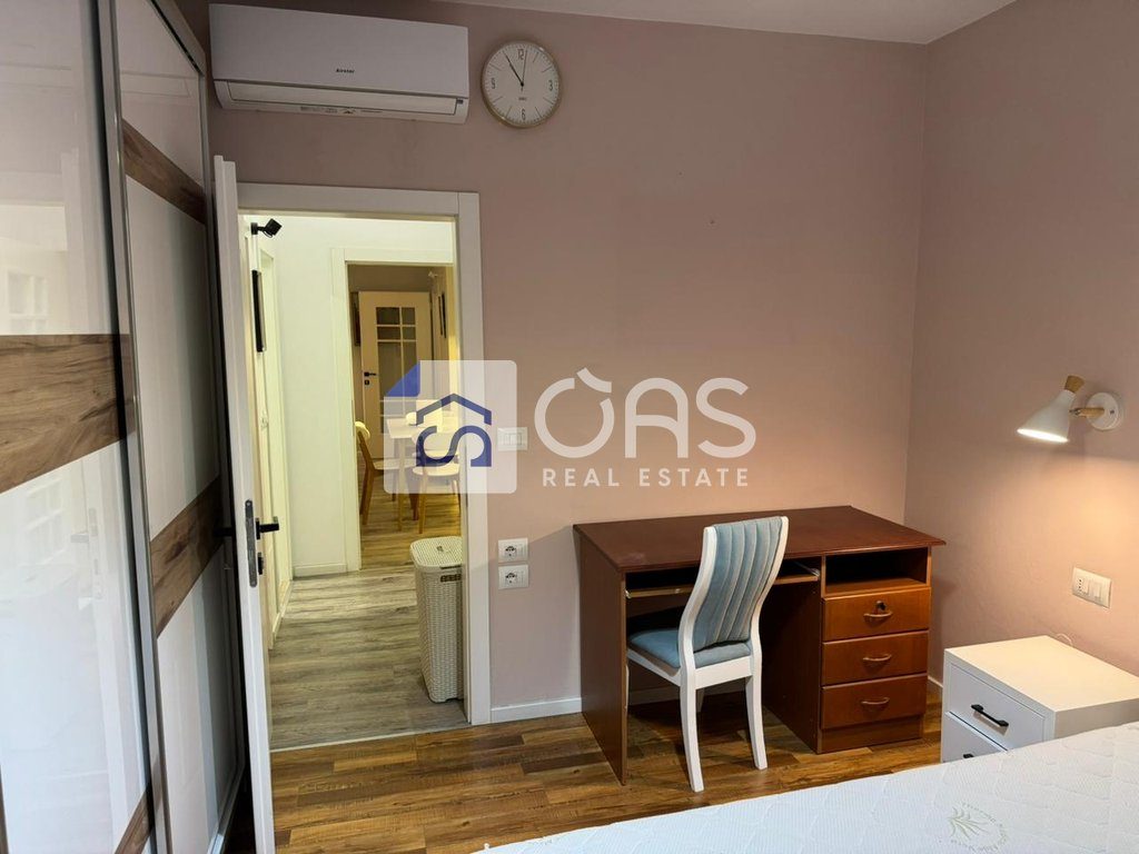 Jepet Apartament me qera 2+1 BULEVARDI ZOGU I PARE