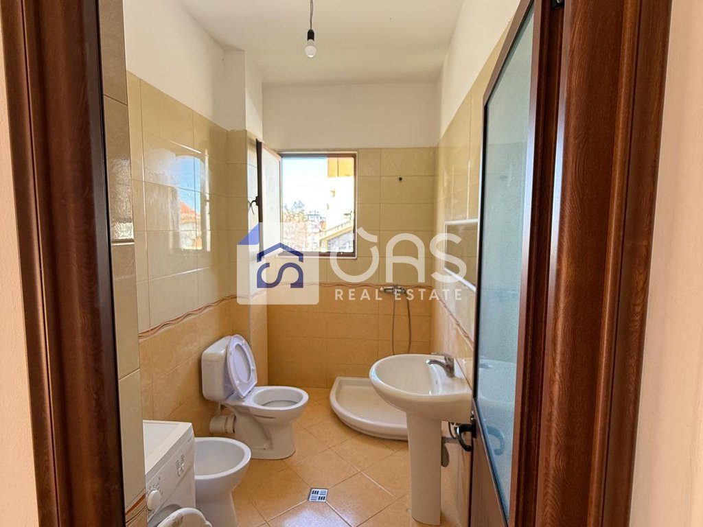 Jepet Apartament me qera 1+1   21 DHJETORI (INXHINERIA)