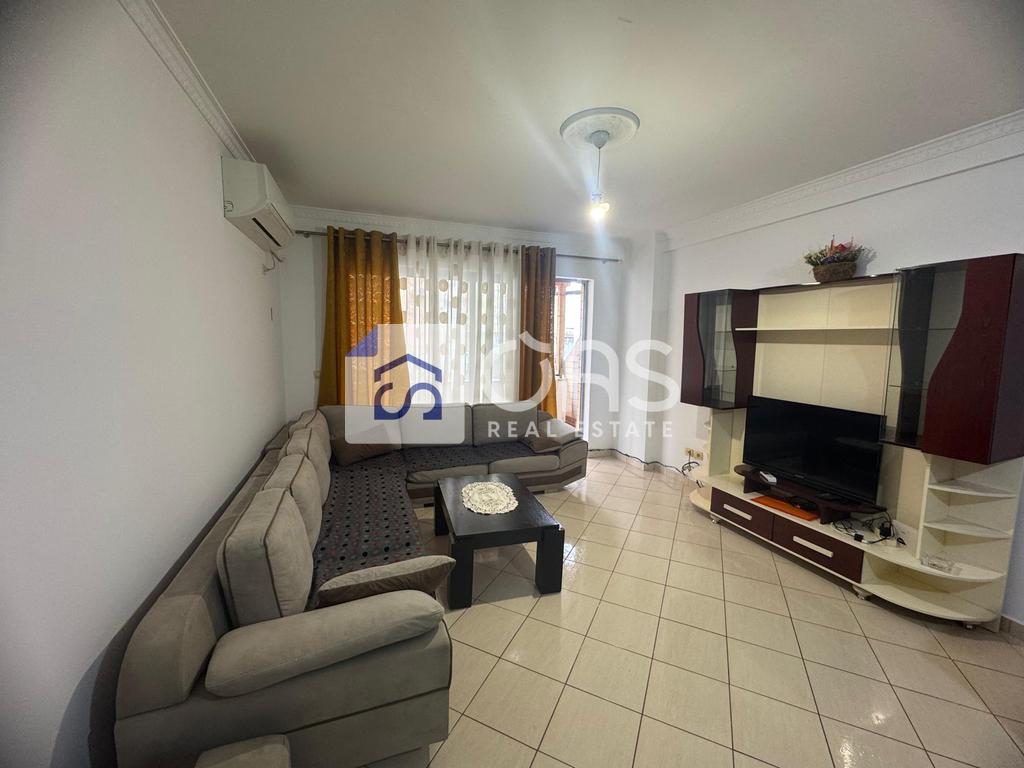 Jepet me qira apartamenti 2+1 ne Astir