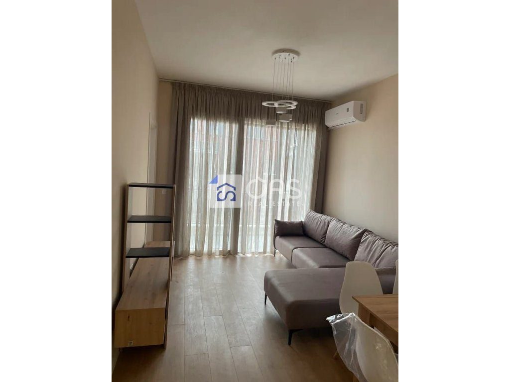 Jepet me qera apartament 2+1 tek 5 Maj