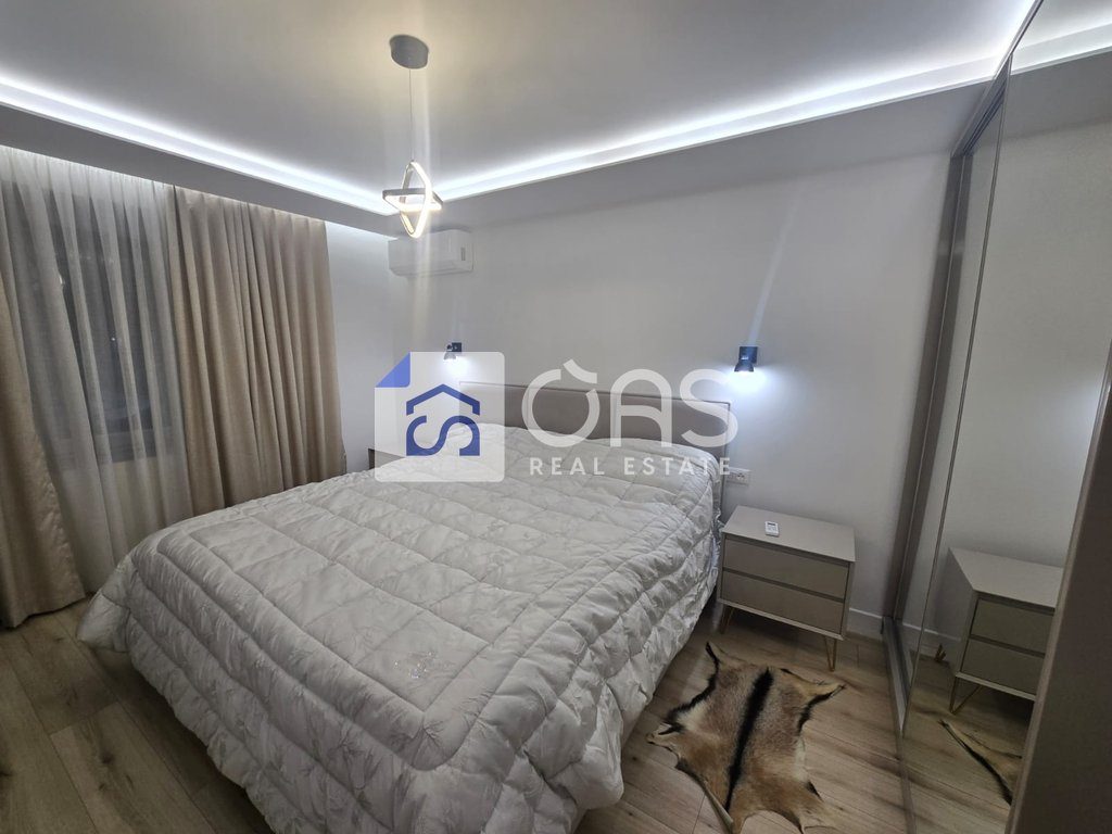 Shitet Apartament  2+1 brryli   (Brenda unazes)