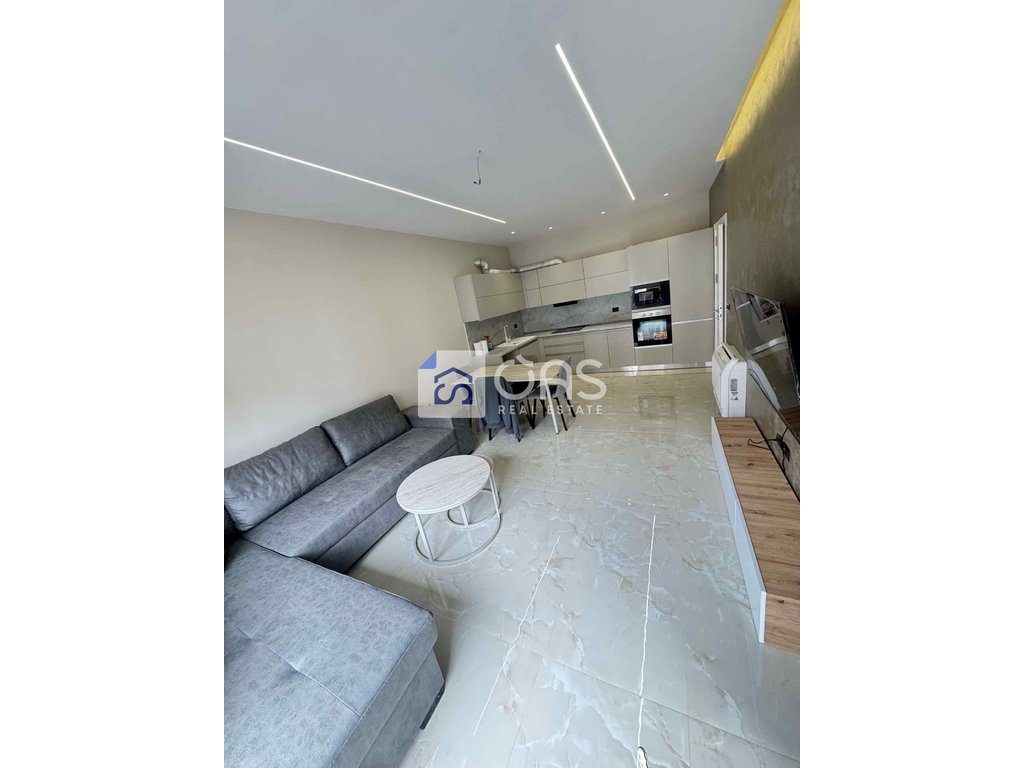 Jepet me qera apartament 2+1+2  Ne Kamez